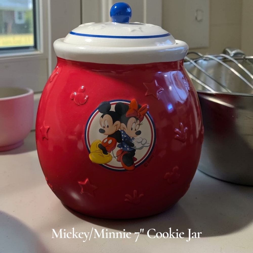 Red Ceramic JarDisney Mickey Minnie Mouse Red Ceramic Cookie Jar  7"